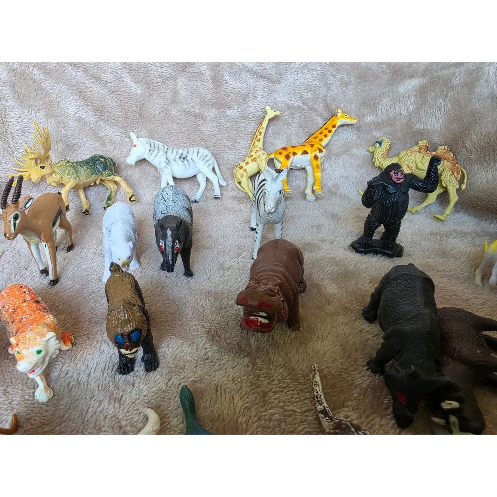 Vintage Plastic Animal Figurines Lot Safari Zoo Wildlife Toys 25+ Pieces